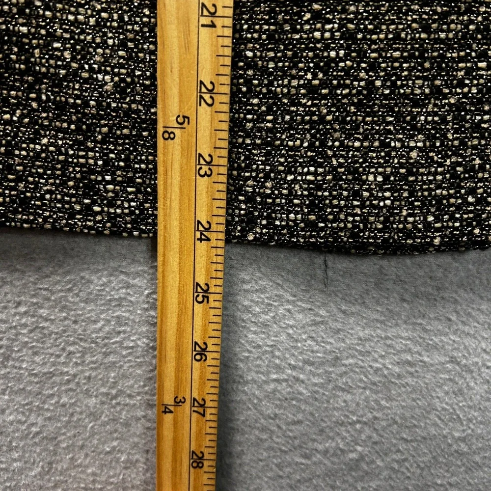 Kasper separates pencil